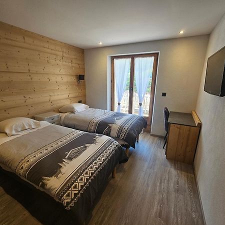 Hotel Plein Soleil Vacheresse Bagian luar foto