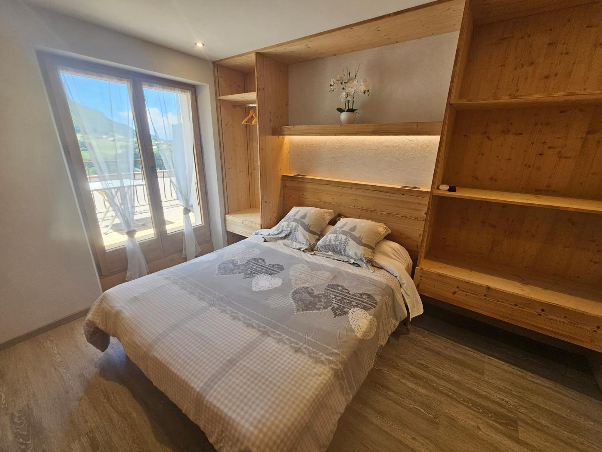 Hotel Plein Soleil Vacheresse Bagian luar foto