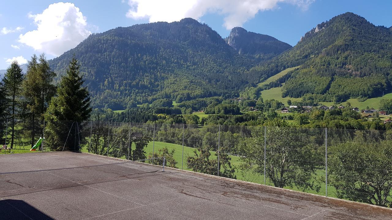 Hotel Plein Soleil Vacheresse Bagian luar foto